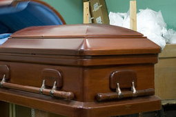 Russian woman dies at her own funeral