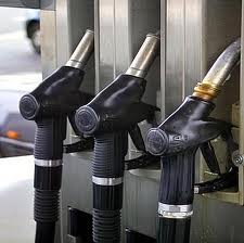 Dominicans paying less for fuel