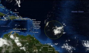 Tropical Wave forms east of Windward Islands