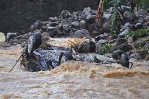 PHOTOS: Heavy rainfall causes flooding across Dominica