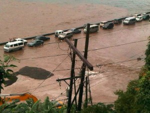 UPDATE: Heavy rains lash Dominica, seven landslides reported in Castle Bruce