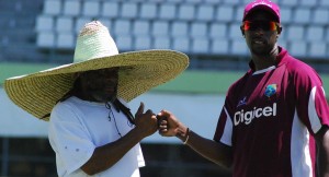 PHOTO OF THE DAY: Biggest fan meets Shane