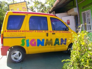 “Sign Man” puts his mark on Dominica