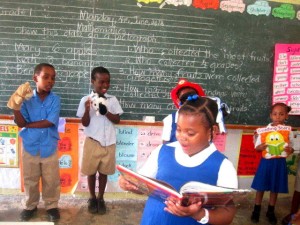 PHOTO OF THE DAY: Reading is fun