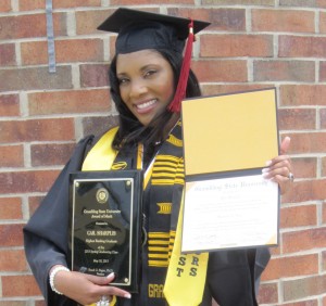 Dominican named valedictorian at US university