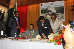 Minister Blackmoore and French representatives sign agreement