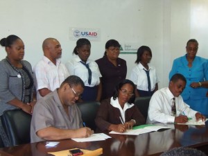 Junior Achievement Dominica signs MOU with gov’t ministries