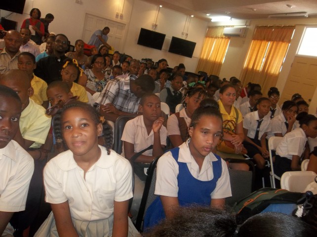 Primary school students at Peer Helpers award cerenmony