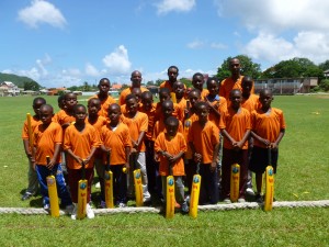 Participants of the Starz Youth Cricket Academy 