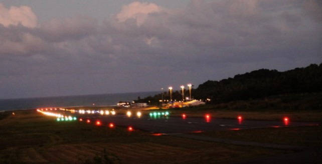 Night landing facility at the airport before the passage of Erika 