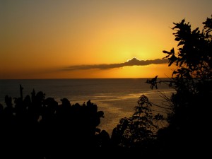 PHOTO OF THE DAY: Sunset in Scotts Head