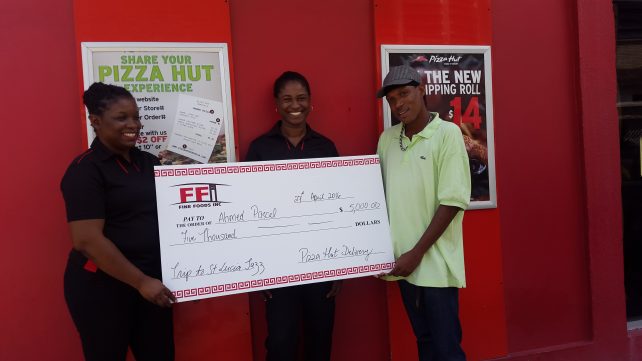 Grand Prize Winner, Ahmed Pascal and Pizza Hut representatives 