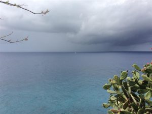 PHOTO OF THE DAY: Sail boat avoiding a cloud burst
