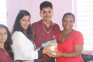 Interact Club of St. Maarten makes donation to Charlotte’s Pre-school