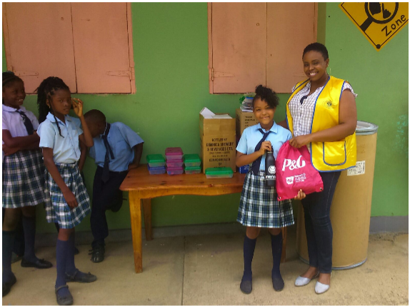 Four primary schools benefited from the donation by the Kiwanis Club