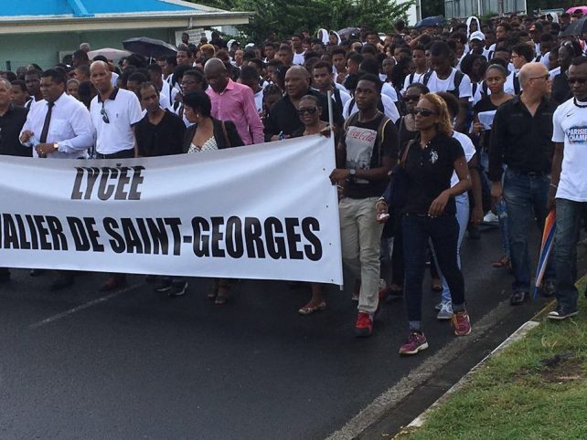 A march in Guadeloupe after Yohann Equinoxe was killed. Photo: Guadeloupe 1ère