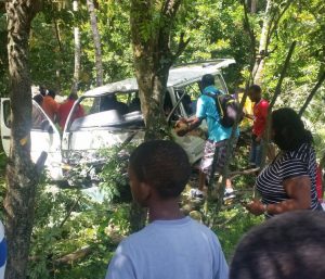 BREAKING NEWS: Serious accident in Layou