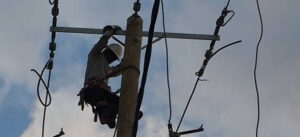UPDATE: Power restored to some West Coast communities after evening outage; crews dispatched to remaining affected areas