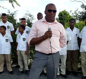 Tonge touts job creation in tourism sector