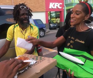 Queen Sol undertakes ROYAL Christmas feeding project