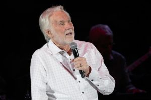 Music icon Kenny Rogers dies at 81