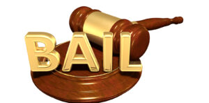 Bail granted for customs officer facing drug trafficking charge