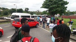 Public Works Minister condemns ‘lawlessness’ of protesting bus drivers
