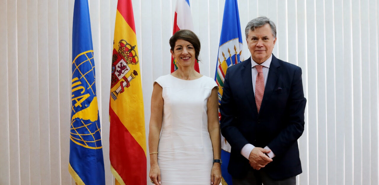 Icónico Mural en Homenaje a la Riqueza Agrícola y Cultural de las Américas Reubicado en la Sede del IICA, Asiste Embajador de España