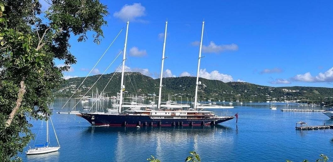 jeff bezos yacht in antigua