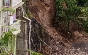 PHOTO: Minor landslide in Fond Cole