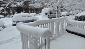 ‘Bomb cyclone’ leaves NYC under nearly two feet of snow, continues across Northeastern U.S.